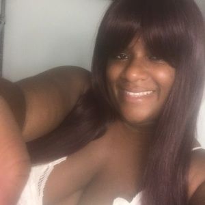 Meet your Posher, Ebony